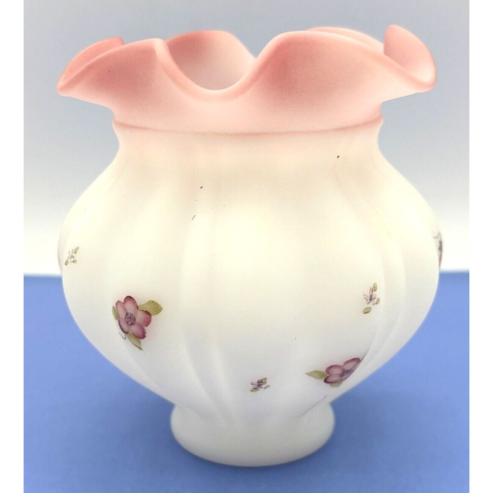 Fenton White Satin Sm Vase Romantic Country Berries & Blossoms Opaque Signed EUC - Picture 3 of 16